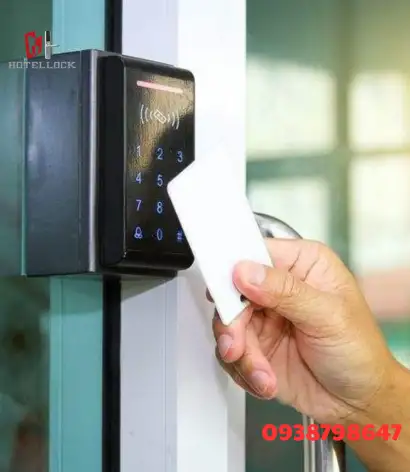 Thẻ RFID Thang Máy 125kHz/13.56MHz – Thẻ Kiểm Soát Ra Vào Thông Minh