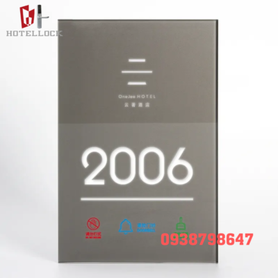 Tấm bảng gắn ở cửa phòng khách sạn cảm ứng LED 15DDP-GY-D-2