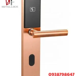 Khóa cửa khách sạn điện tửKhóa cửa điện tử thông minh cho khách sạn là giải pháp được nhiều cơ sở lưu trú lựa chọn nhằm nâng cao tính tiện nghi và an toàn trong quá trình vận hành. Công nghệ RFID cho phép sử dụng thẻ từ để xác thực quyền truy cập, giúp khách hàng thao tác mở cửa nhanh chóng và thuận tiện. Khi kết hợp cùng hệ thống quản lý khóa, sản phẩm còn hỗ trợ cơ sở lưu trú kiểm soát phòng và quyền ra vào một cách chuyên nghiệp hơn. với đầu đọc thẻ RFID 13.56Mhz